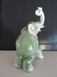 Beeld olifant - groen - VERKOCHT