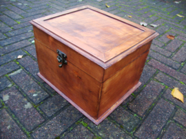 Houten kistje - VERKOCHT