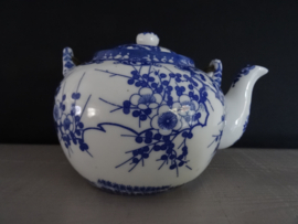 Theepot prunus - bloesem Japans - blauw/wit - VERKOCHT