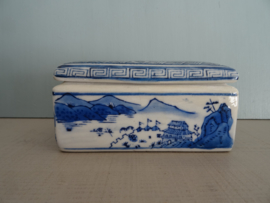Chinees dekseldoosje - blauw/wit - VERKOCHT