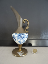 Oud kannetje - messing of koper met Delfts blauw - VERKOCHT