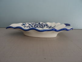 Schaaltje Delfts blauw - in de vorm van een blad - VERKOCHT
