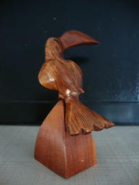Houten beeldje Toekan - vogel - VERKOCHT