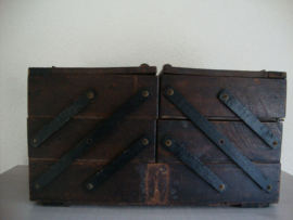 Grote houten naaikist - VERKOCHT