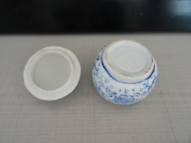 Klein blauw/wit potje - dekselpotje - miniatuur - VERKOCHT