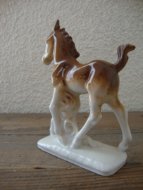 Beeldje paard pony veulen - VERKOCHT