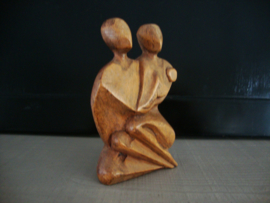 Houten beeldje - familie - VERKOCHT