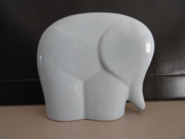 Vintage beeldje olifant - lichtblauw - VERKOCHT
