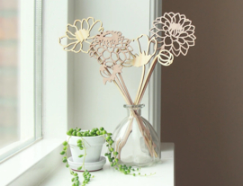 Houten bloemen met cadeaulabel - Dahlia