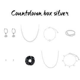 Advent giftbox met sieraden t.w.v. € 110,-