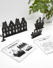 Stoomboot met sint en piet