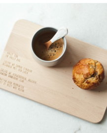 Houten ontbijtplankje met tekst – Laat het je smaken