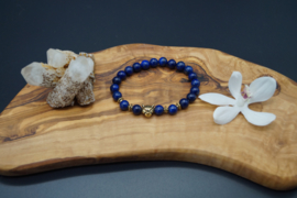 Bracelet with lapis lazuli beads and panther charm