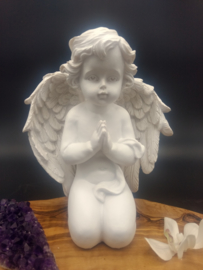 kneeling angel 18 cm