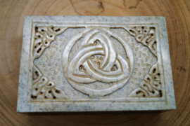 Tarot box triquetra