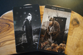 Darkness of light Tarot