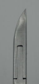 K-147 Pince d'angle, 115mm, mâchoire concave, arrondie-Diabétique /pc
