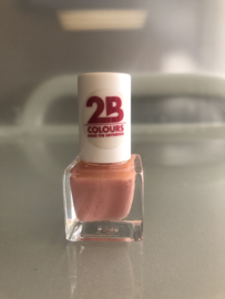 2B  Colours make the difference nail polish 059 So Romantic