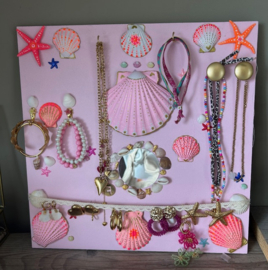 NIEUW!! Hip  en beachy sieradenbord