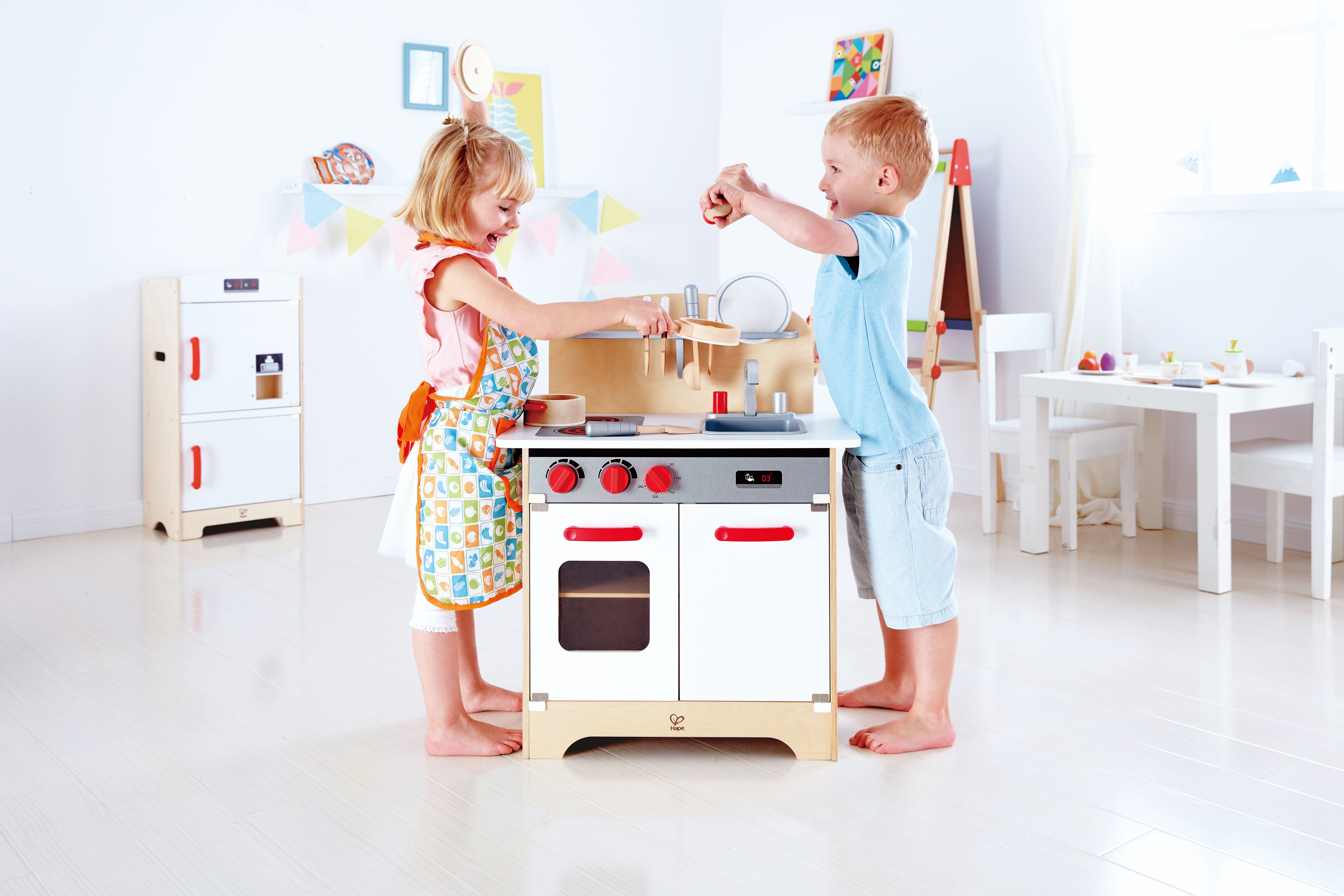 Hape houten speelkeuken wit