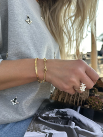 Tiger eye flowers