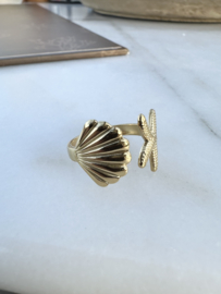 Ocean treasure ring