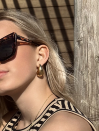 Drop earrings