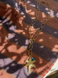 Beau necklace