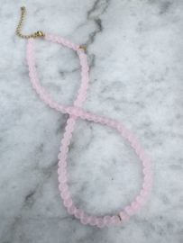 Vintage necklace pink