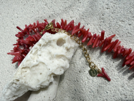 The med reef necklace