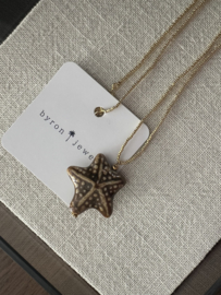 Sea star necklace