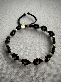 Floral bracelet black