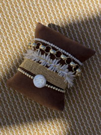 Pearl bracelet