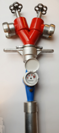 Standpijp / opzetstuk DN 80 voor ondergrondse hydranten met 2 spindelafluiters + watermeter DSP 65
