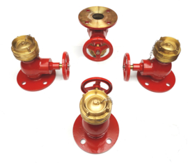 Brandkraan haaks messing + DN 40 - PN 16 flens + Storz NOK 66 messing met blindkap