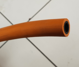 Propaangas slang rubber 10 mm x 50 meter oranje EN 559 / ISO 3821
