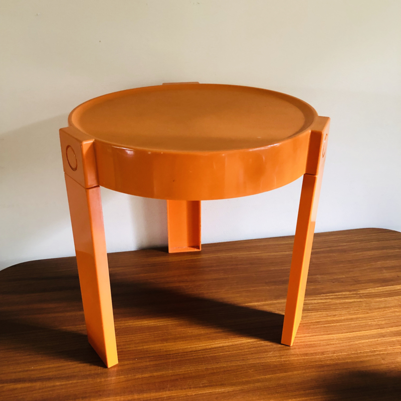Zwijgend tack vermomming Vintage oranje bijzet tafel | Meubels | Tres' Vintage