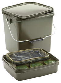 Trakker Square Container 13 liter  & Bait Tray