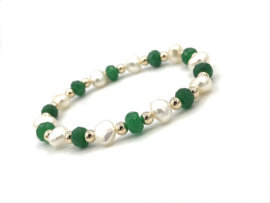 Armband Rhodé met real gold plated balletjes, groene jade en witte zoetwaterparels