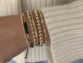 Armband Ilana black met zwarte onyx en real gold plated balletjes