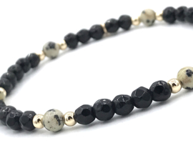 Armband Kyra met real gold plated balletjes en onyx edelsteentjes