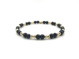 Armband Valentina met real gold plated balletjes en facet geslepen onyx