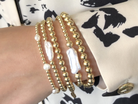 Armband Rees met biwa parel en real gold plated balletjes