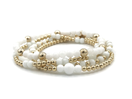 Armband Hanna met witte jade edelsteen en real gold plated balletjes