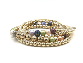 Armband Zahra met real gold plated balletjes en gekleurde parels