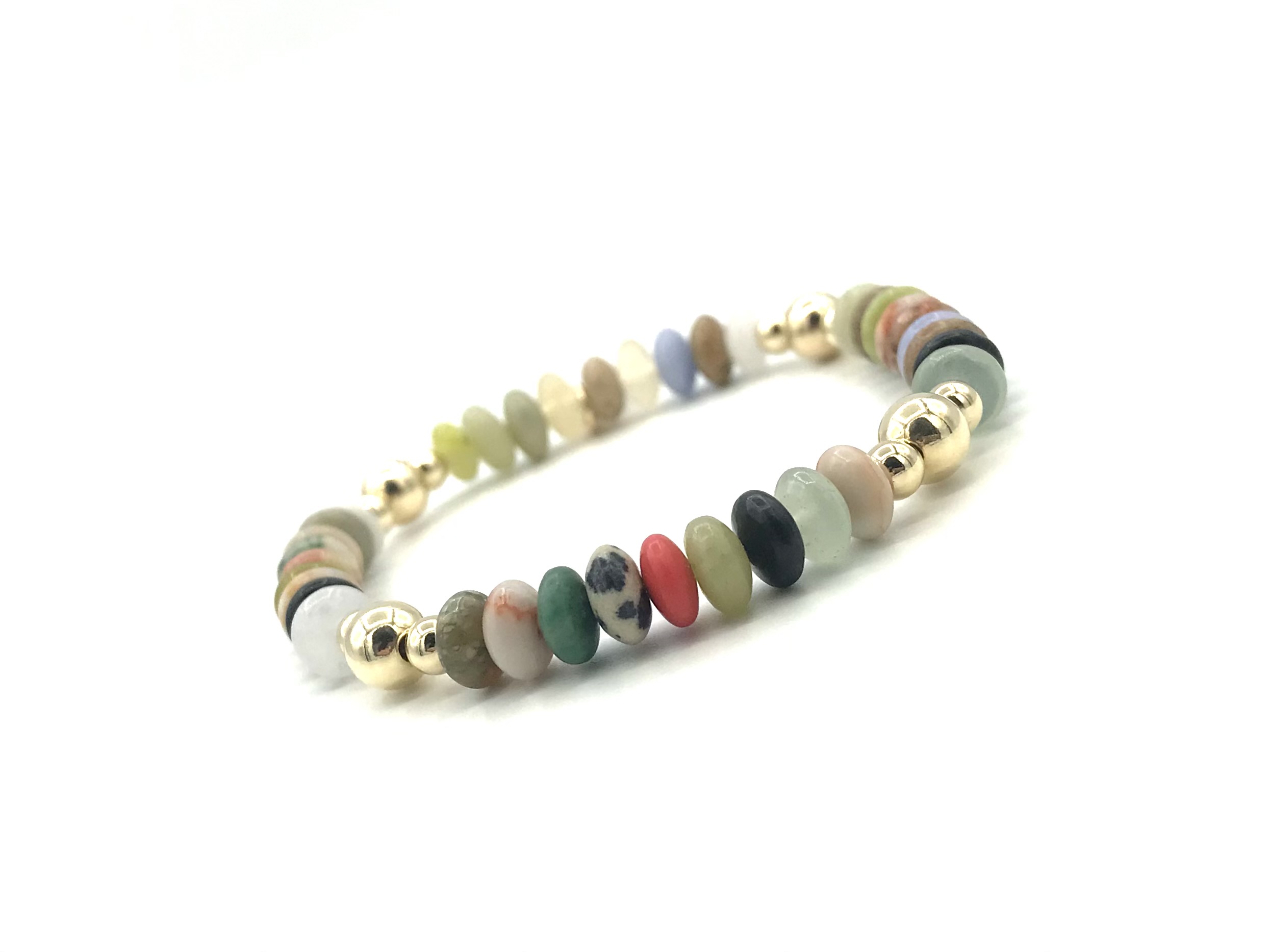 Armband Gabriella met goudkleurige real gold plated balletjes en wieltjes van verschillende edelstenen