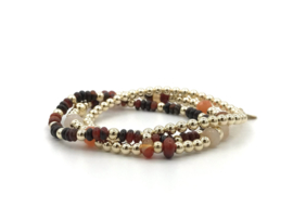 Armband Kaatje met real gold plated bolletjes en wieltjes van carneool edelsteen