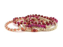 Armband Miray met real gold plated balletjes en roze jaspis edelstenen