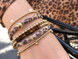 Armband Safa met real gold plated balletjes en bruine tijgeroog edelsteen