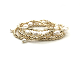 Armband Suze met witte zoetwaterparels en real gold plated balletjes